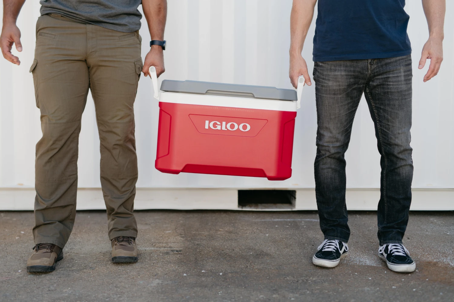 IGLOO Latitude 52QT Cool Box Red - Image 5