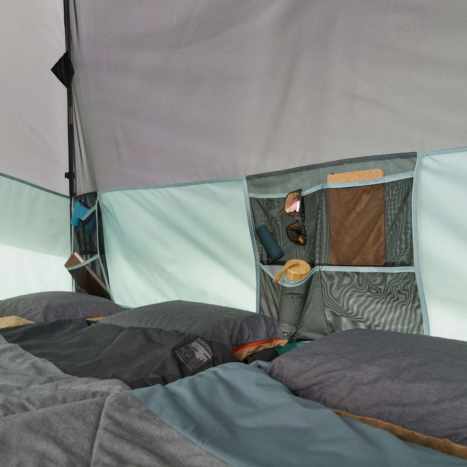 Quechua 6 Man Tent With Poles - Image 17