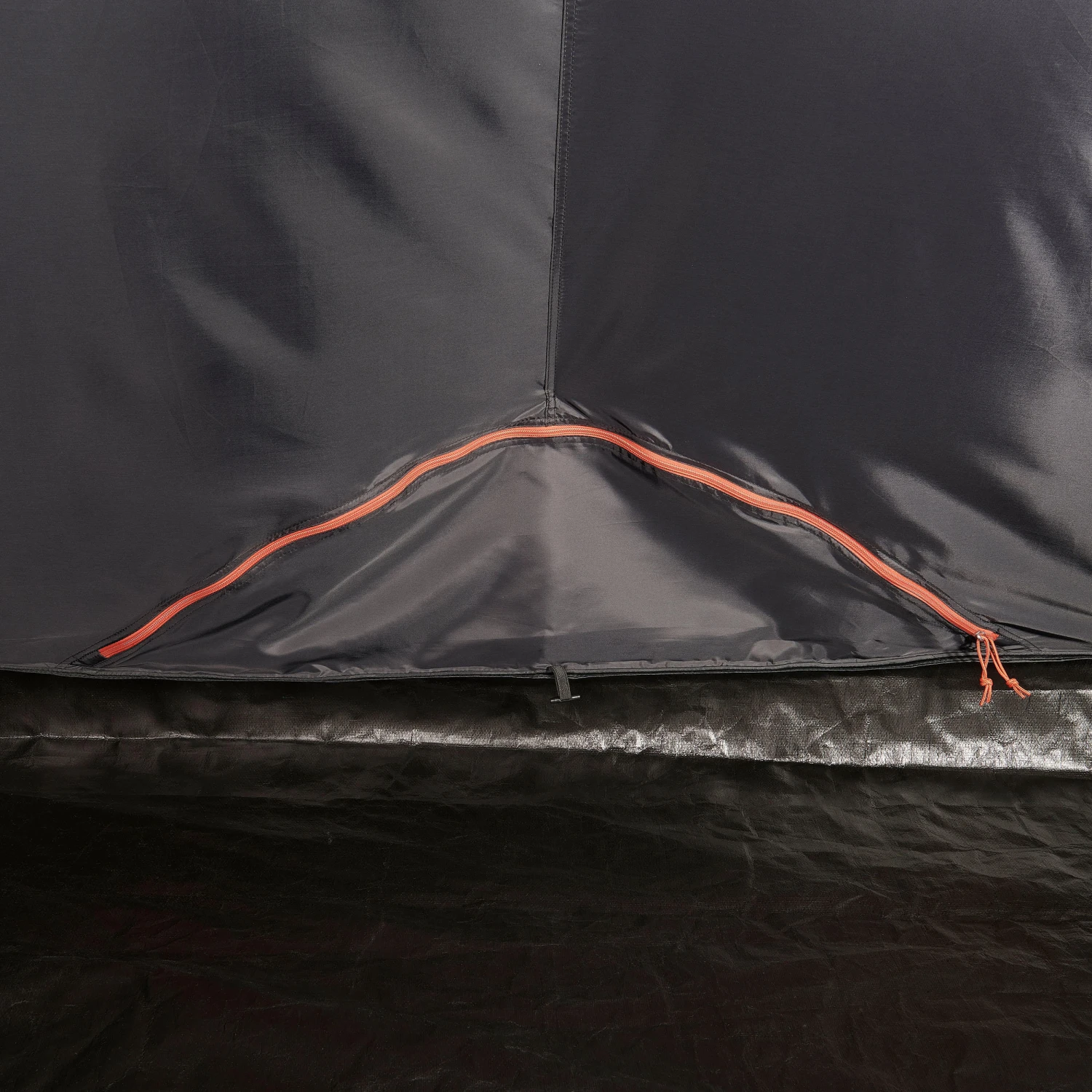 Quechua 4 Man Inflatable Blackout Tent - Image 10